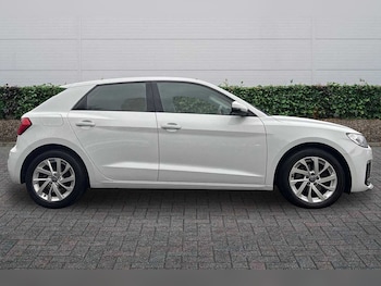 Used Audi A1 2019 for sale - 77647537: Photo