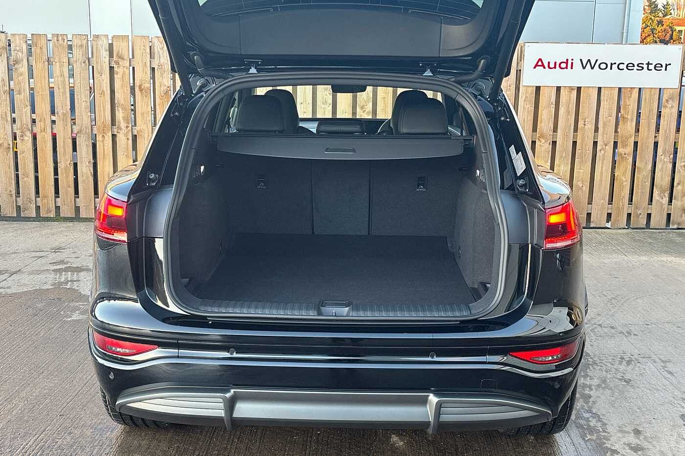 Used Audi Q6 e-tron 2024 for sale - 76111434: Photo 12