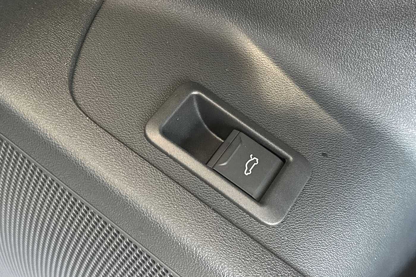 Used Audi Q6 e-tron 2025 for sale - 76800407: Photo 19