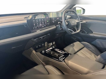 Used Audi Q6 e-tron 2025 for sale - 76800407: Photo