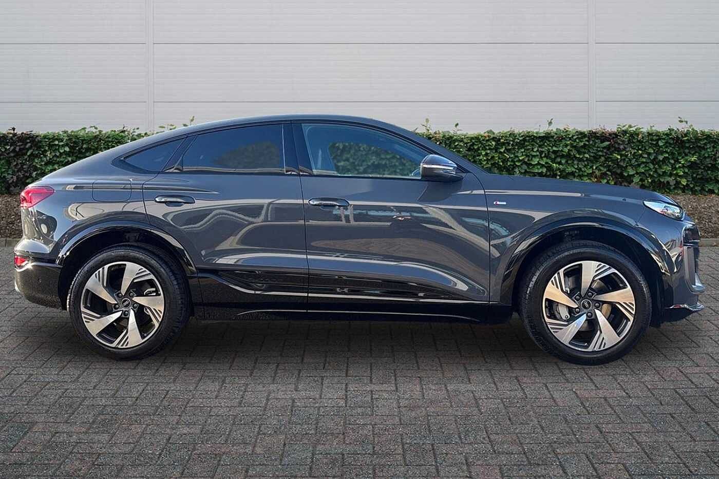 Used Audi Q6 e-tron 2025 for sale - 76800407: Photo 4