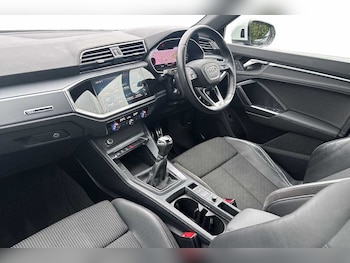 Used Audi Q3 2020 for sale - 77413045: Photo