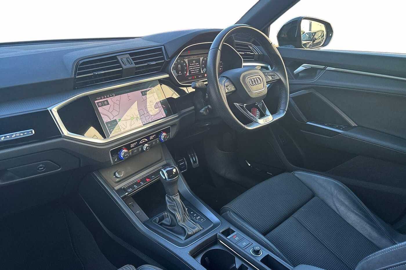 Used Audi Q3 2021 for sale - 76800596: Photo 2