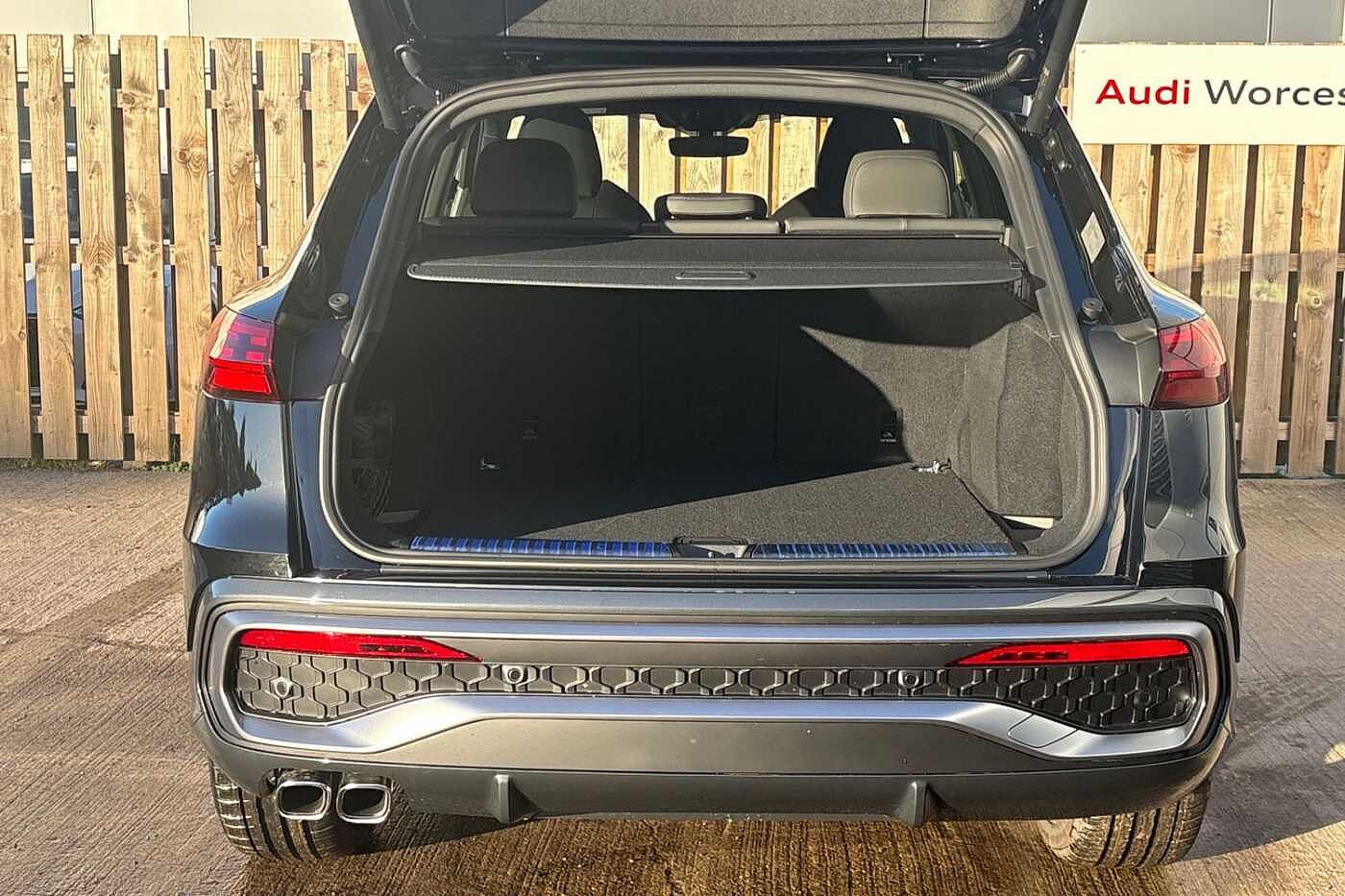 Used Audi Q5 2025 for sale - 77176643: Photo 11