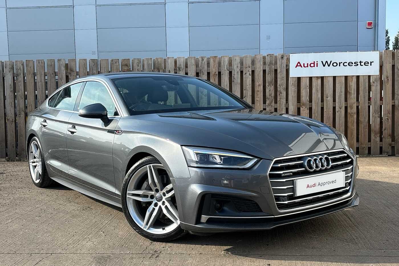 Used Audi A5 2019 for sale - 76111121: Photo 1
