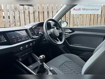 Used Audi A1 2023 for sale - 76111571: Photo 2
