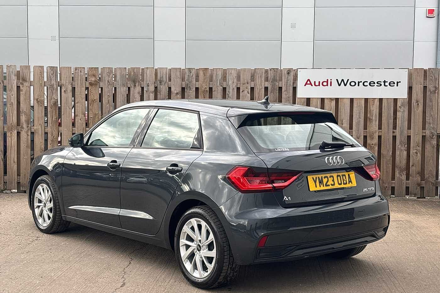 Used Audi A1 2023 for sale - 76111571: Photo 3
