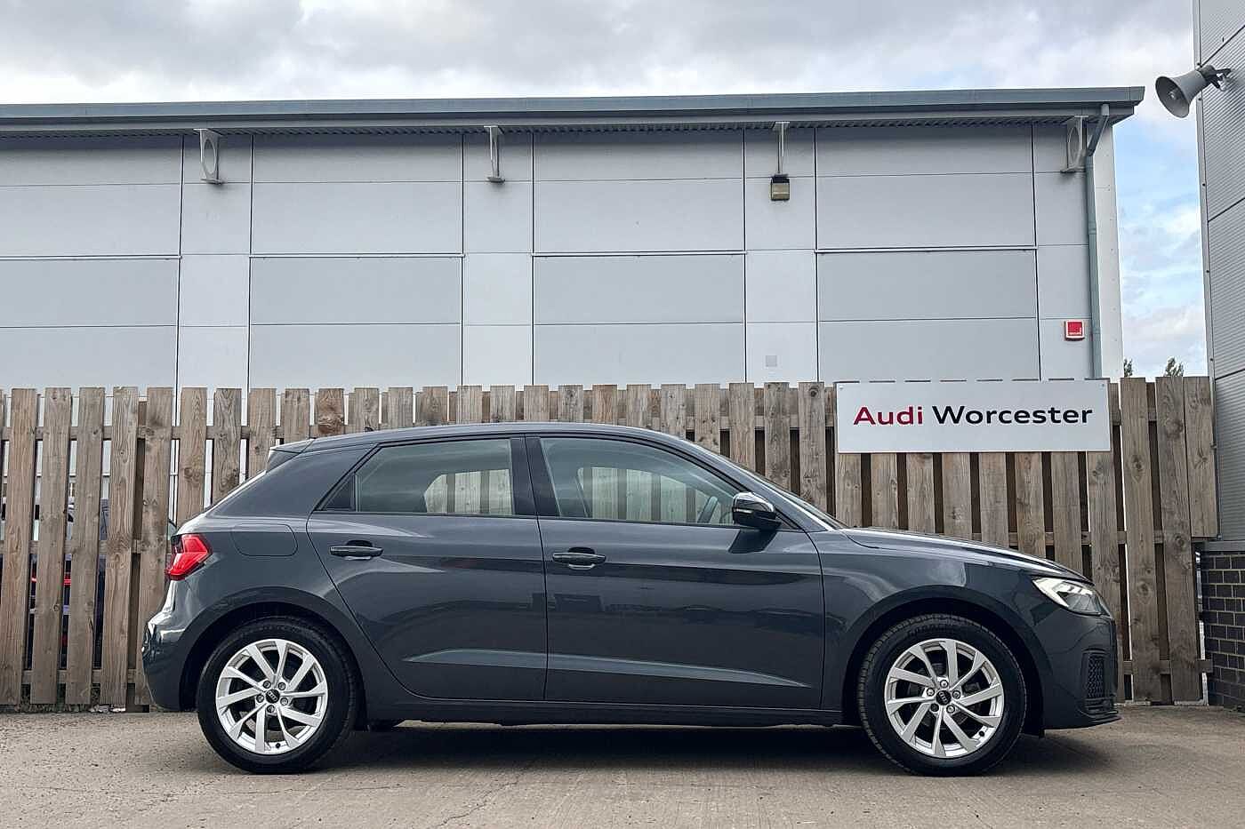 Used Audi A1 2023 for sale - 76111571: Photo 4