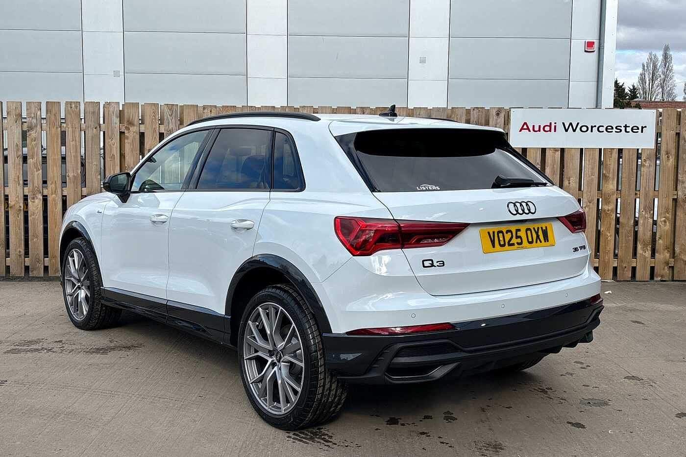 Used Audi Q3 2025 for sale - 76111053: Photo 3