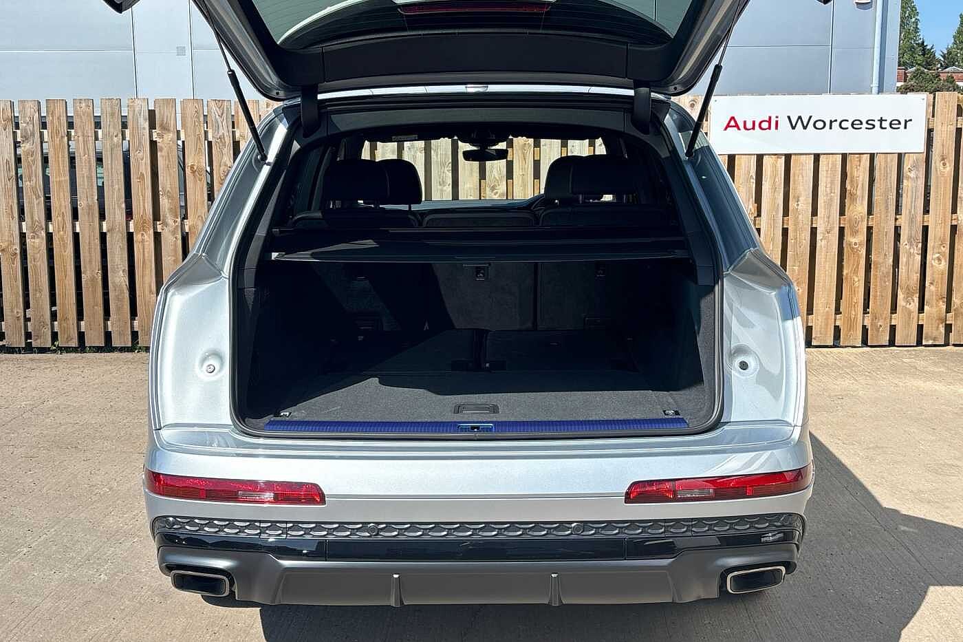 Used Audi Q7 2025 for sale - 76110603: Photo 12