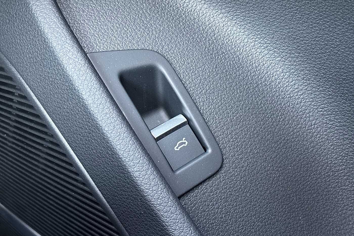 Used Audi Q7 2025 for sale - 76110603: Photo 32