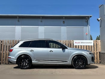 Used Audi Q7 2025 for sale - 76110603: Photo
