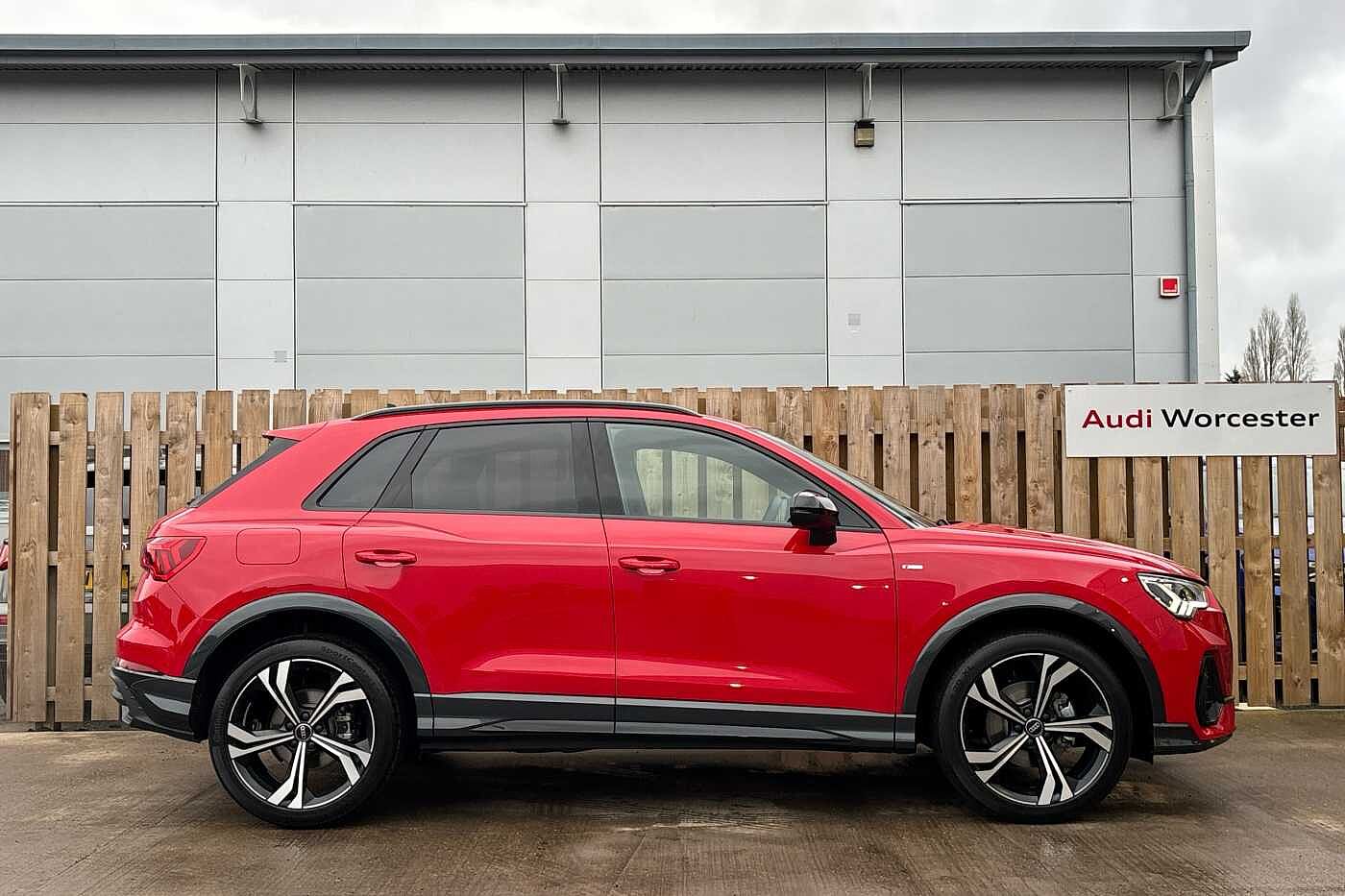 Used Audi Q3 2025 for sale - 76110858: Photo 4
