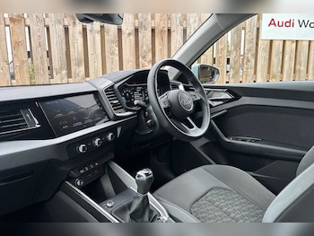 Used Audi A1 2022 for sale - 76190680: Photo