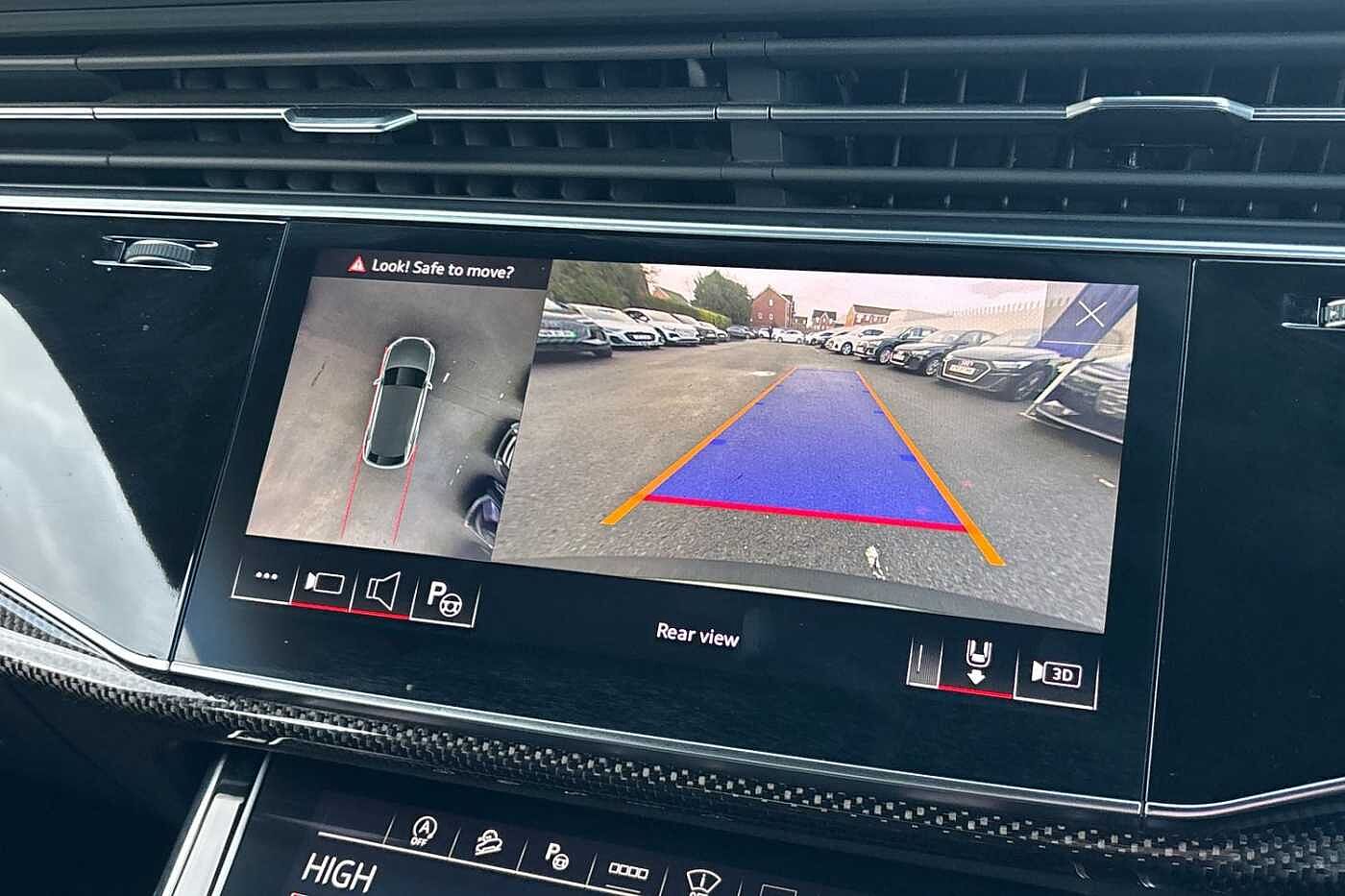 Used Audi Q8 2023 for sale - 77332595: Photo 32