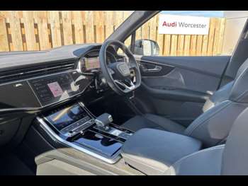 Used Audi Q7 2025 for sale - 74510319: Photo