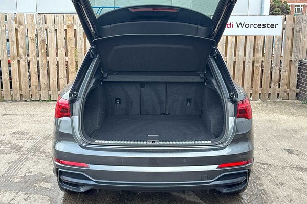 Used Audi Q3 2020 for sale - 76216704: Photo 12