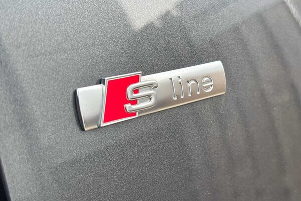 Used Audi Q3 2020 for sale - 76216704: Photo 14