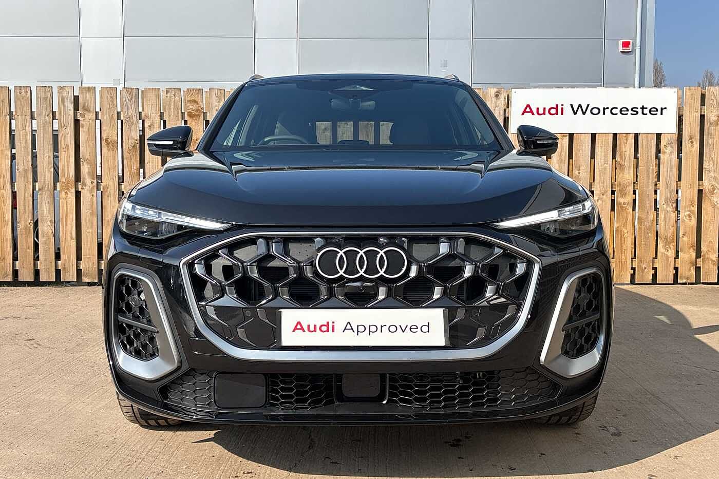 Used Audi Q5 2025 for sale - 76937266: Photo 10