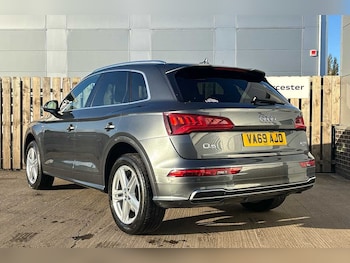 Used Audi Q5 2020 for sale - 76216632: Photo