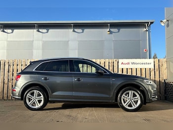 Used Audi Q5 2020 for sale - 76216632: Photo