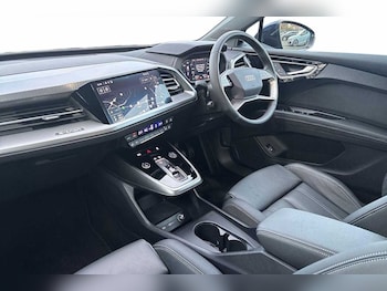 Used Audi Q4 e-tron 2024 for sale - 77177172: Photo