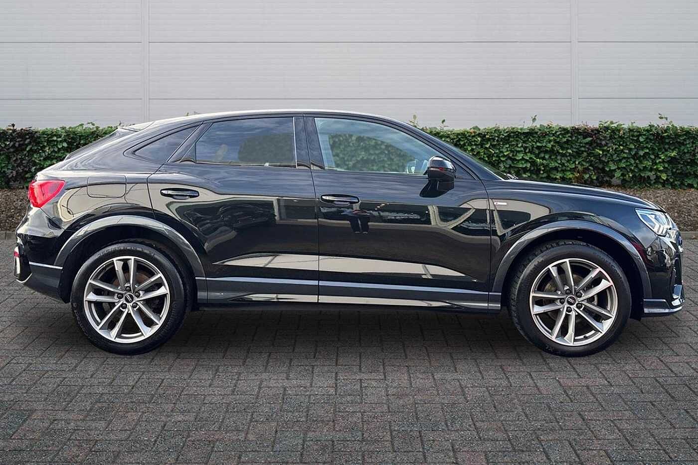 Used Audi Q3 2022 for sale - 76800342: Photo 4