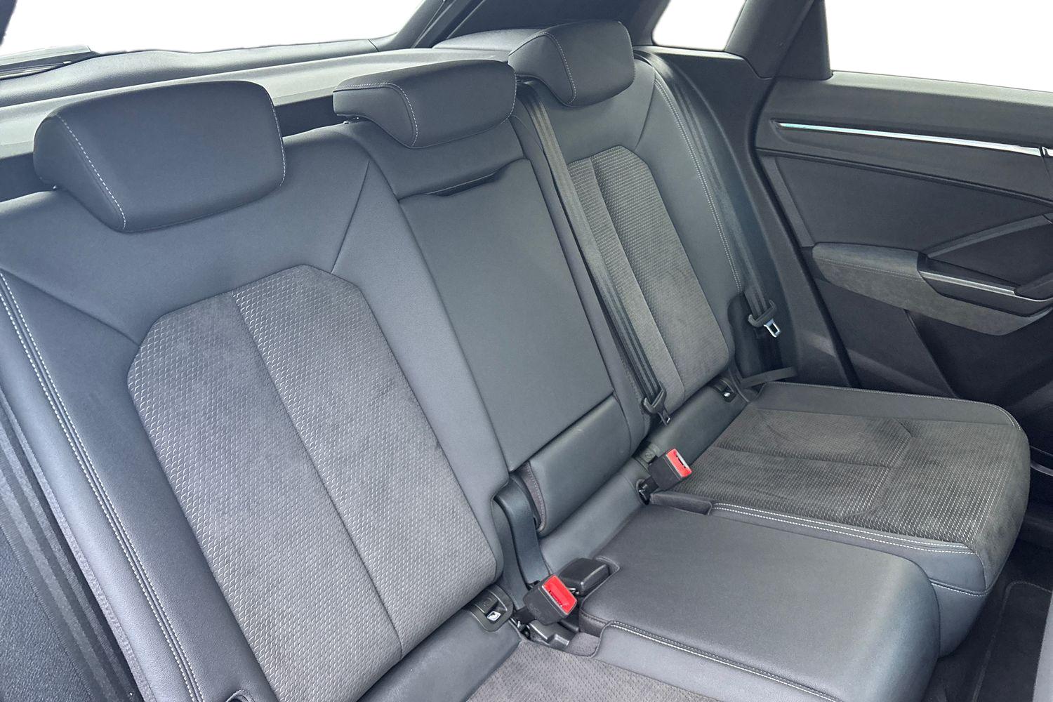 Used Audi Q3 2019 for sale - 77268864: Photo 9