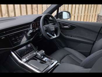 Used Audi Q7 2024 for sale - 74752466: Photo