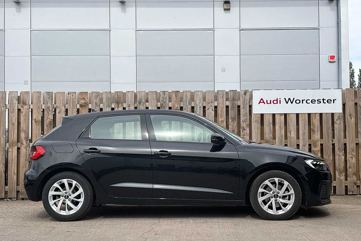 Used Audi A1 2023 for sale - 76410272: Photo 4