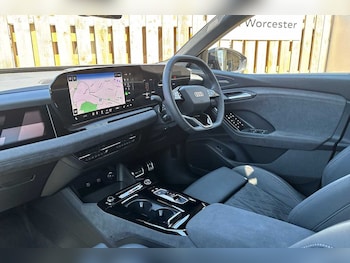 Used Audi Q6 e-tron 2025 for sale - 74959815: Photo