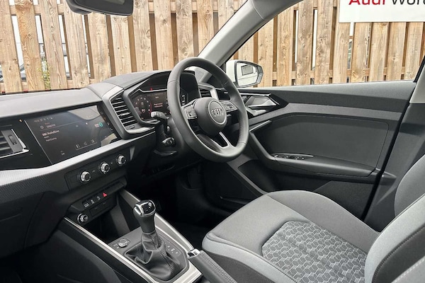 Used Audi A1 2025 for sale - 76261185: Photo 2