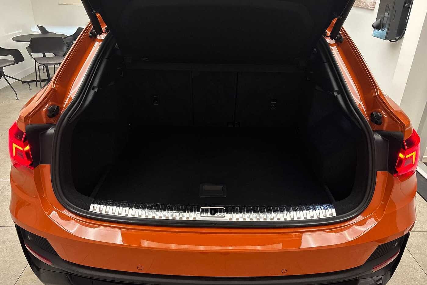 Used Audi Q3 2020 for sale - 76625052: Photo 11