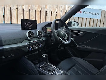 Used Audi Q2 2022 for sale - 76110616: Photo