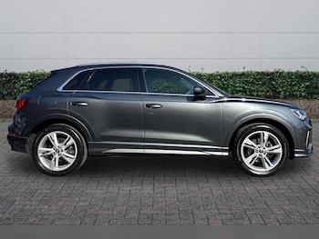 Used Audi Q3 2019 for sale - 77755101: Photo