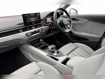 Used Audi A4 2023 for sale - 77176605: Photo