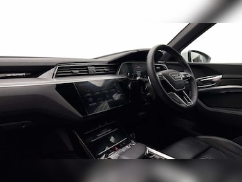 Used Audi Q8 e-tron 2023 for sale - 79449328: Photo
