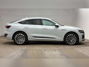 Used Audi Q8 e-tron 2023 for sale - 79449328: Photo