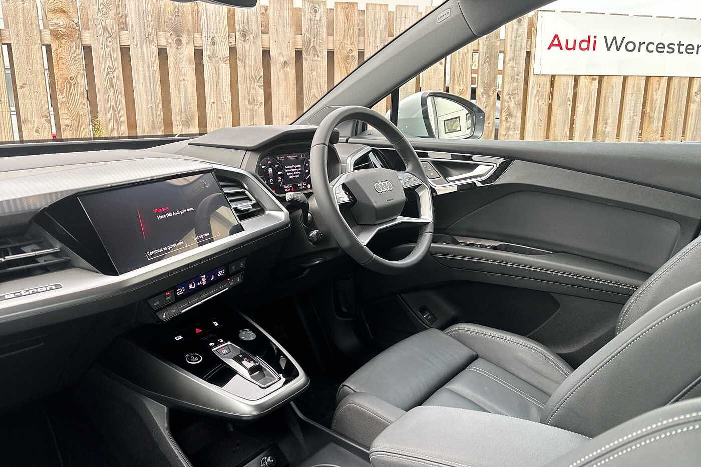 Used Audi Q4 e-tron 2024 for sale - 77176626: Photo 2