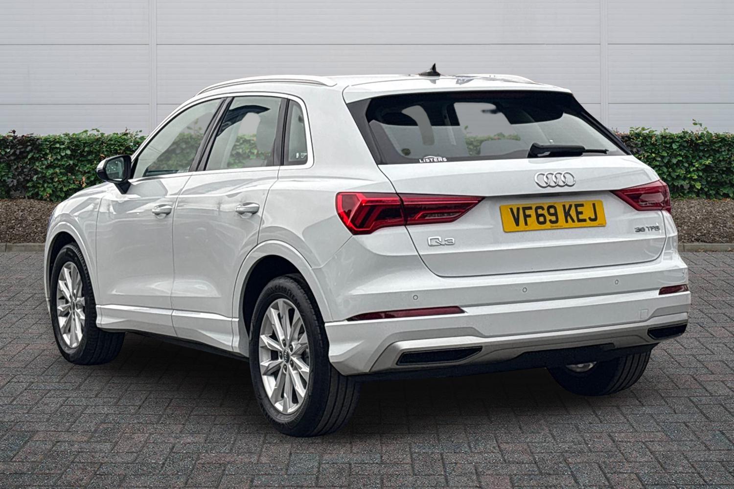 Used Audi Q3 2020 for sale - 77785605: Photo 2