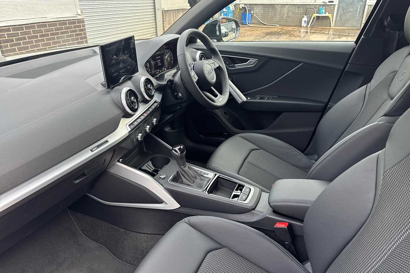 Used Audi Q2 2025 for sale - 77177562: Photo 2