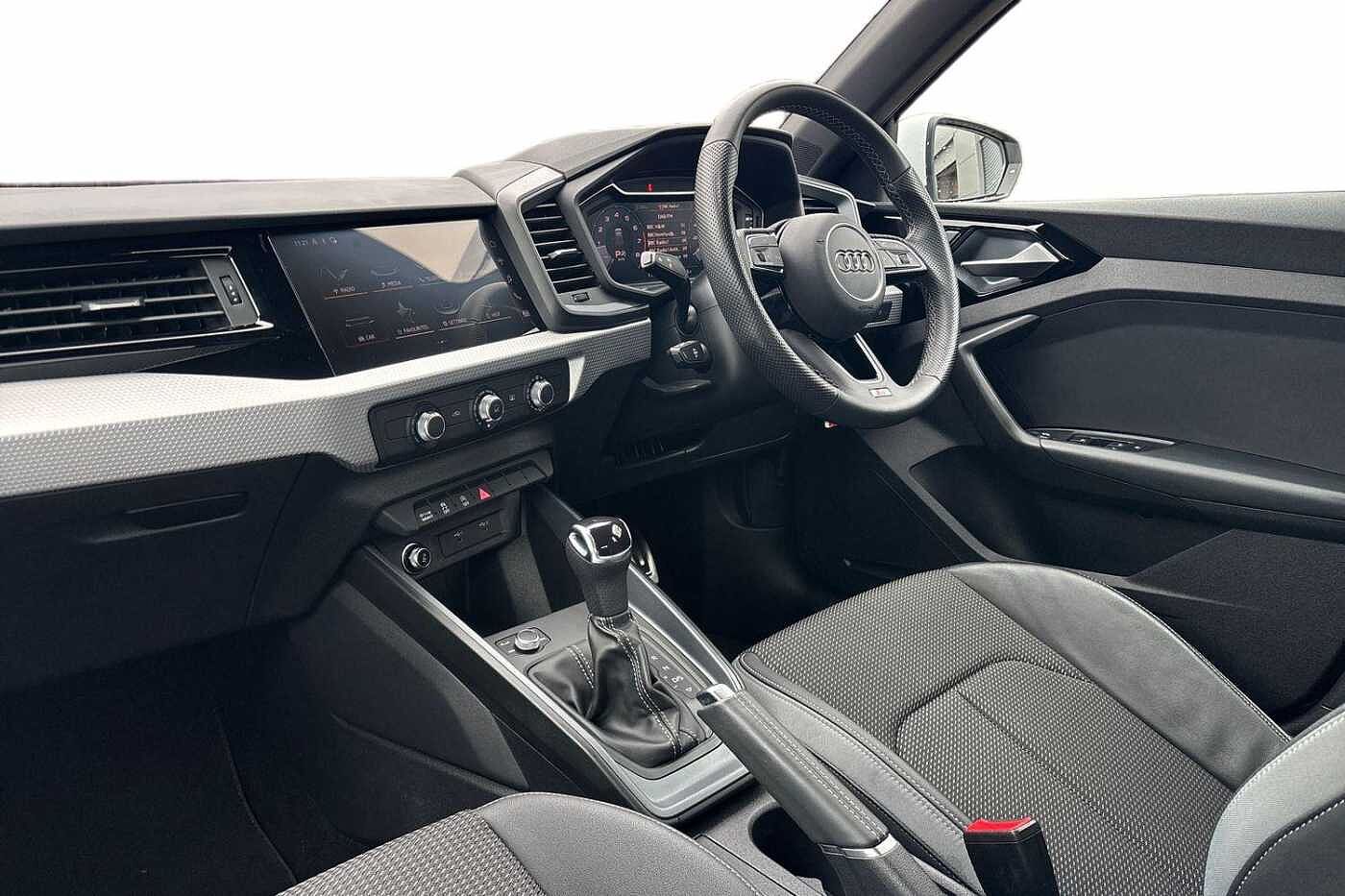 Used Audi A1 2023 for sale - 77177471: Photo 2