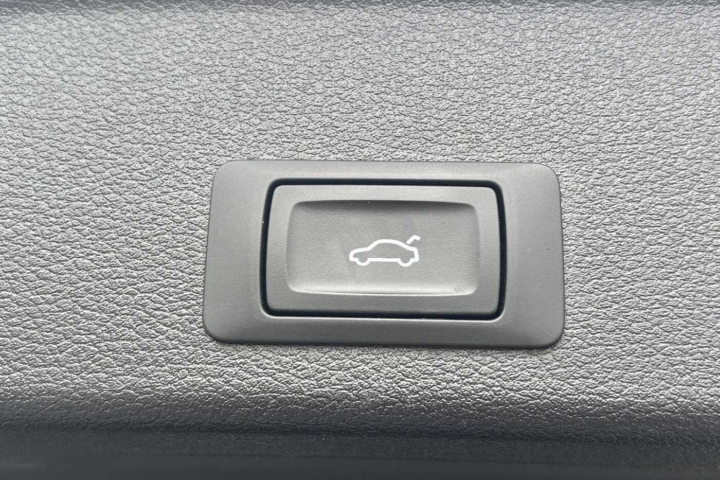 Used Audi A4 2019 for sale - 77725000: Photo 13