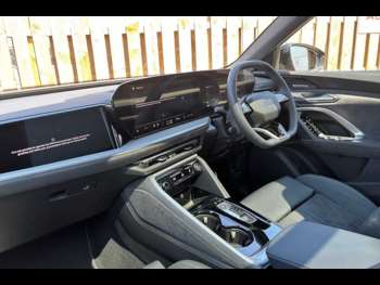 Used Audi Q5 2025 for sale - 74714578: Photo