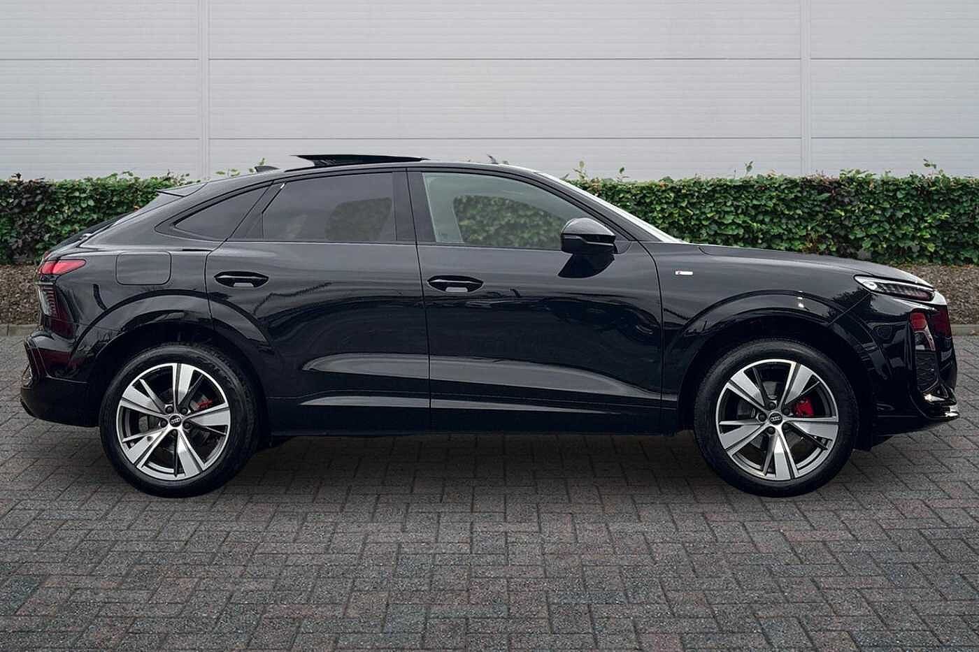 Used Audi Q3 2025 for sale - 77013653: Photo 4