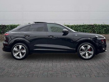 Used Audi Q3 2025 for sale - 77013653: Photo