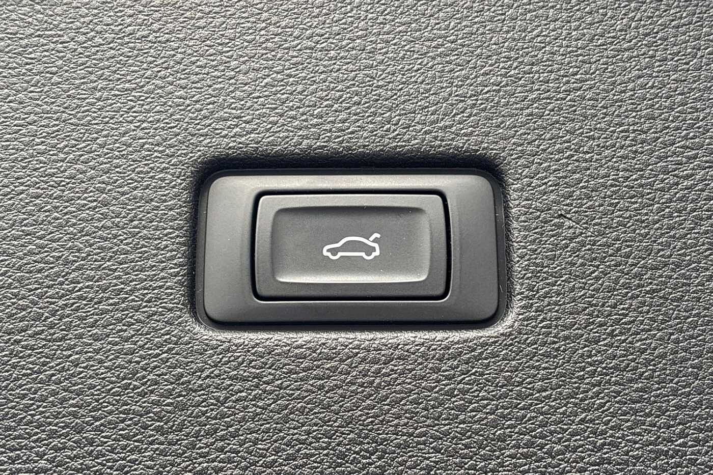 Used Audi Q8 2023 for sale - 76458568: Photo 17