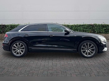 Used Audi Q8 2023 for sale - 76458568: Photo