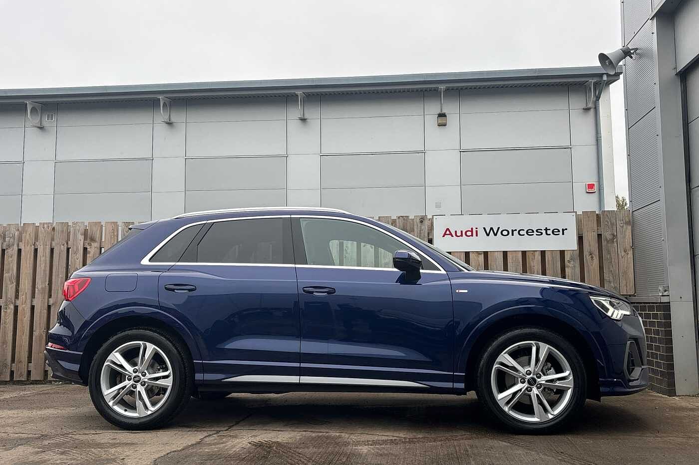 Used Audi Q3 2025 for sale - 76261212: Photo 4