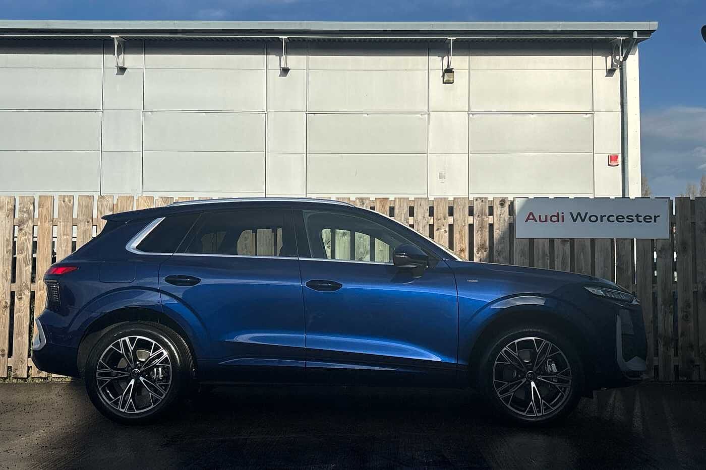 Used Audi Q3 2025 for sale - 76486655: Photo 4